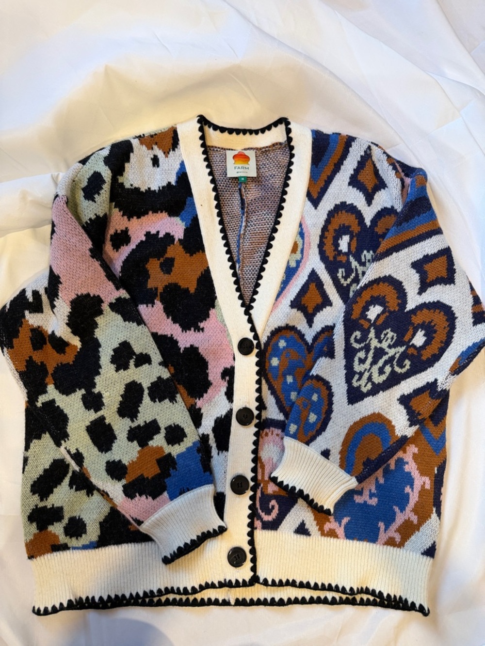 Farm Rio Patterned Cardigan in White, Black, Blue, Brown, Pink. Like new, size M